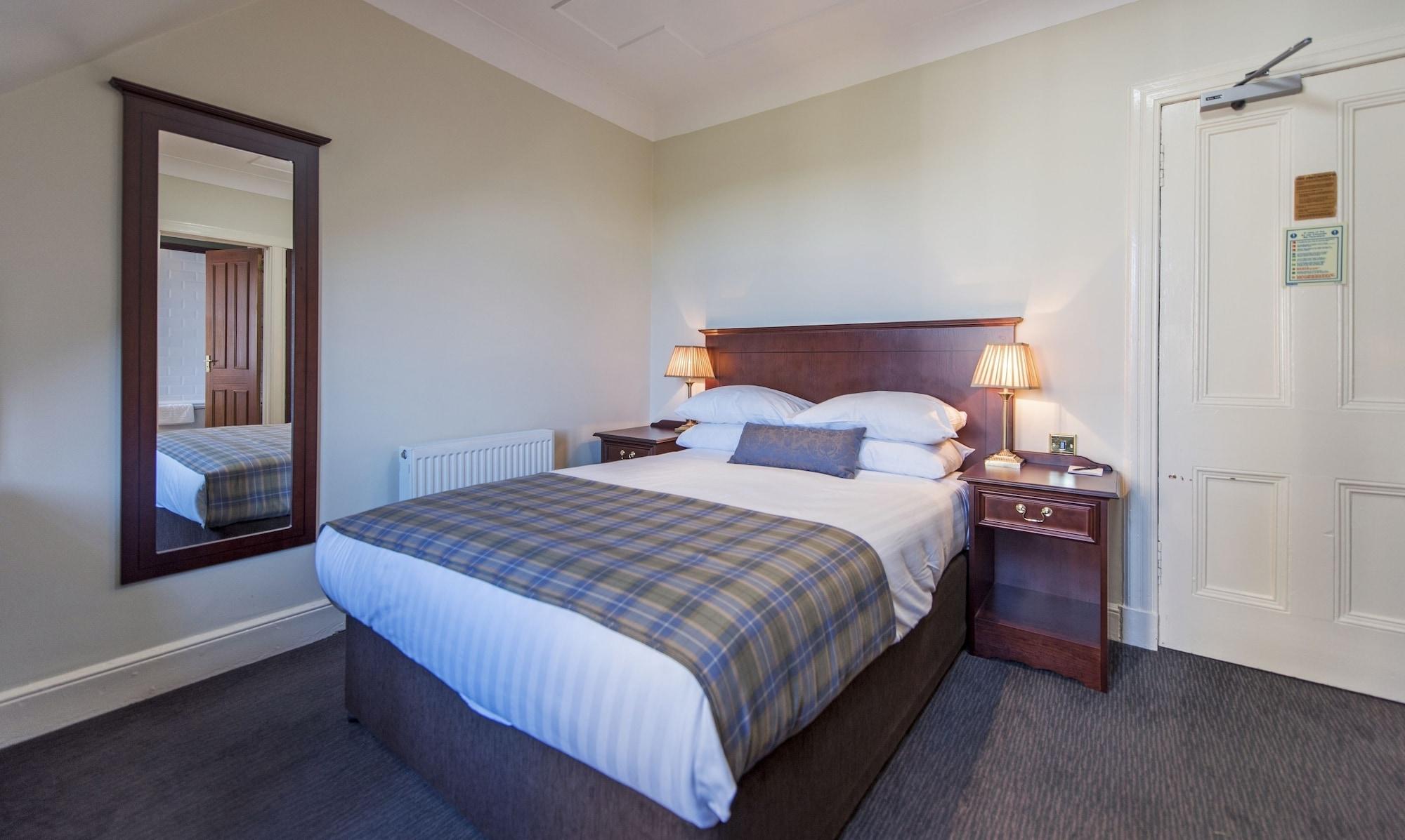 Nethybridge Hotel Nethy Bridge Buitenkant foto